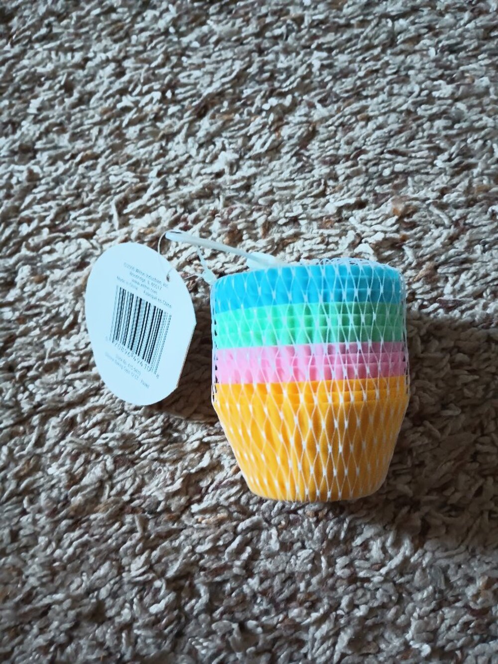 NEW Wilton 12 silicone baking cups